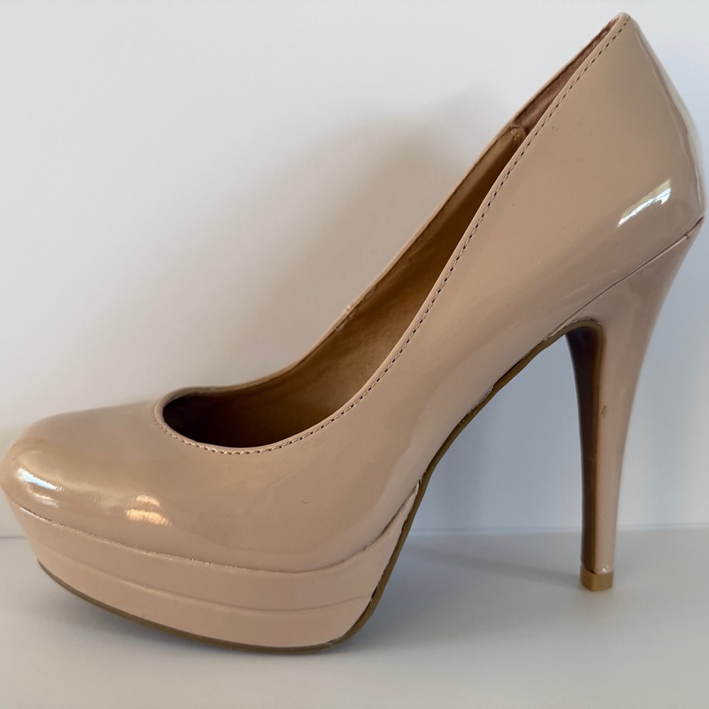 LC Lauren Conrad Nude Patent Platform Stiletto Pump